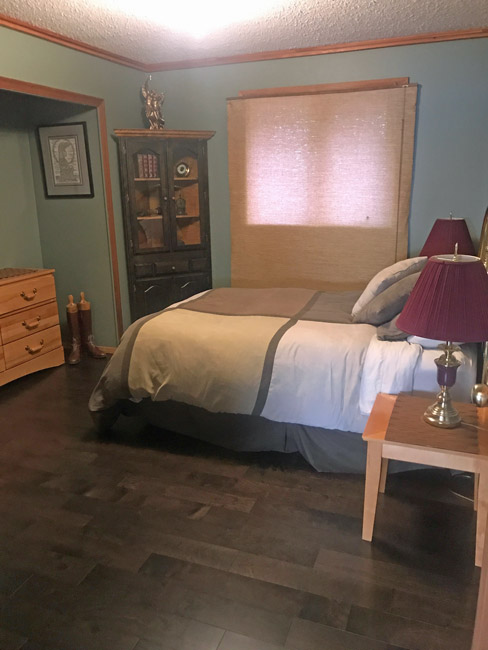 2nd bedroom